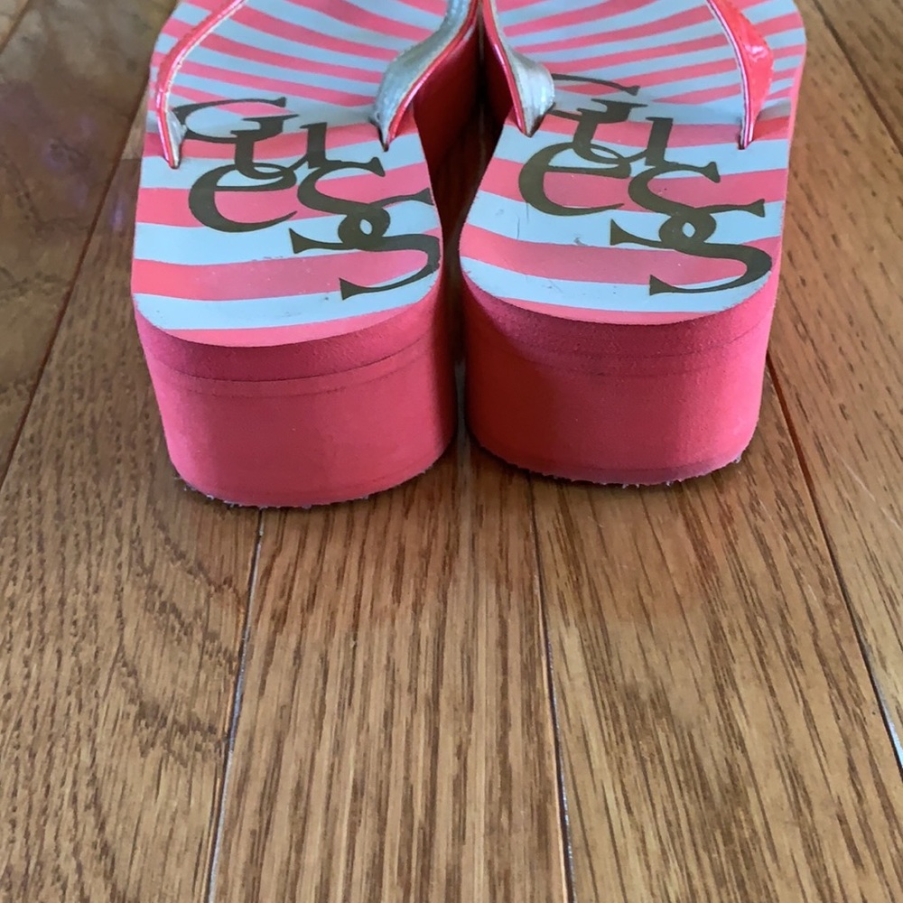 Guess Slippers - Picture 4 of 7